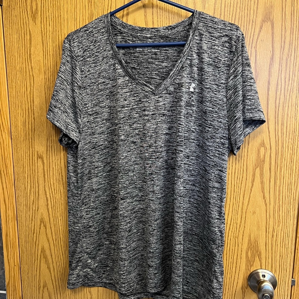 Under Armour tshirts